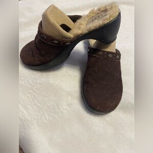 Ugg Clogs